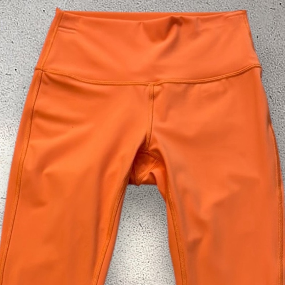 Lululemon Wunder Under Tight 25" - Picture 3 of 10